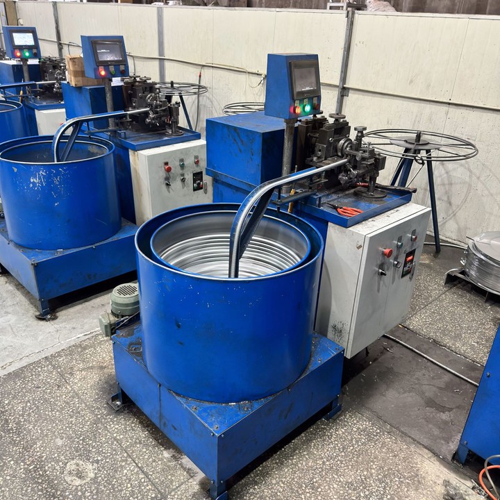 Flexible metal hose machine details Flexible metal hose machine details